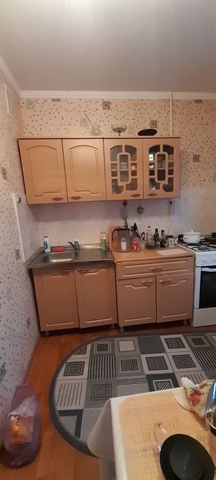Отдам кухонный гарнитур.