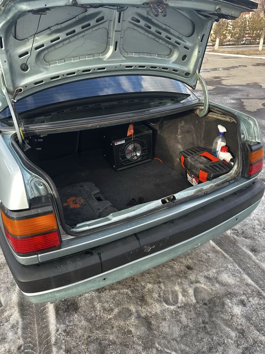 Продам Volkswagen Passat B3, 1990 г 1.8 mono