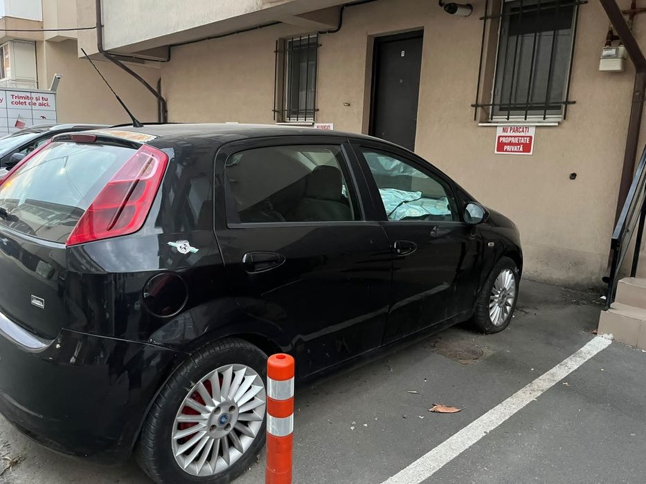 Fiat Punto din 2007, pentru  condus sau pentru piese