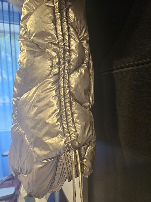 Дамско яке в златист цвят