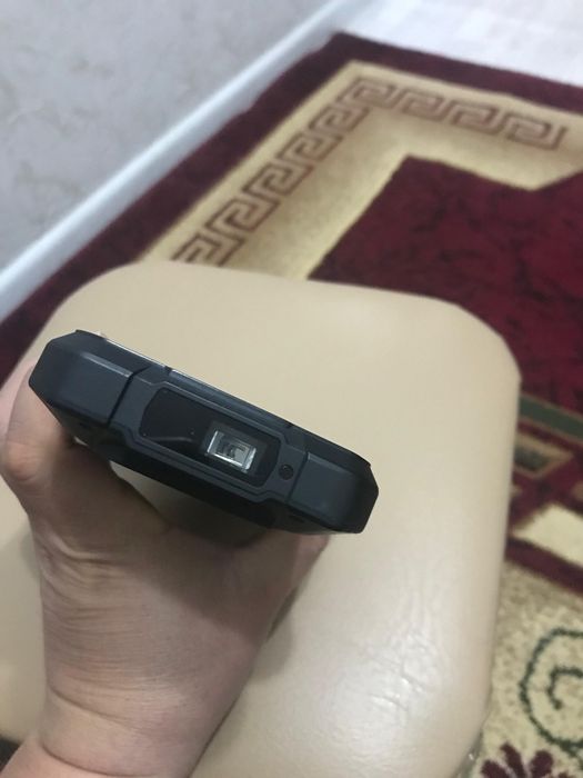 Продам Unihertz tank 2.