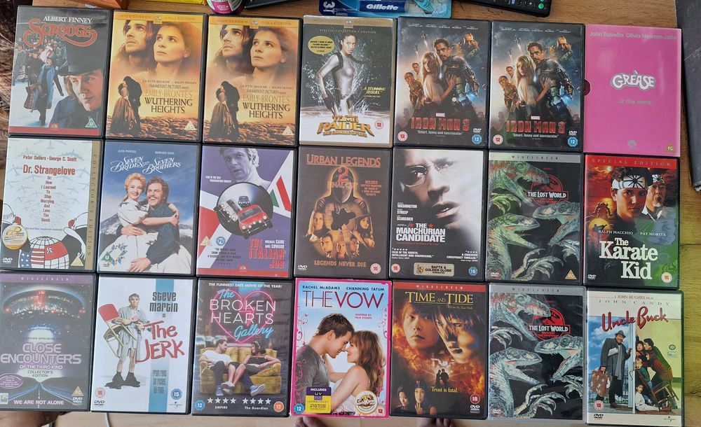 Английски издания с български субтитри цена 5лв на филм