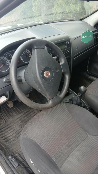 Vand fiat albea an 2009