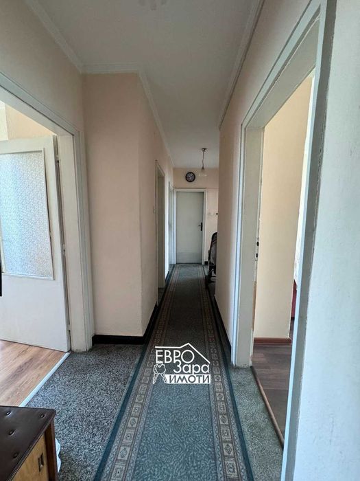 Продава се Четиристаен апартамент в Стара Загора, Център - 81 кв.м за 1297 €/кв.м - Снимка #4