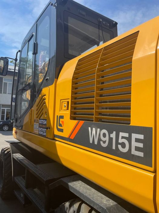 Экскаватор колесный liugong 915E