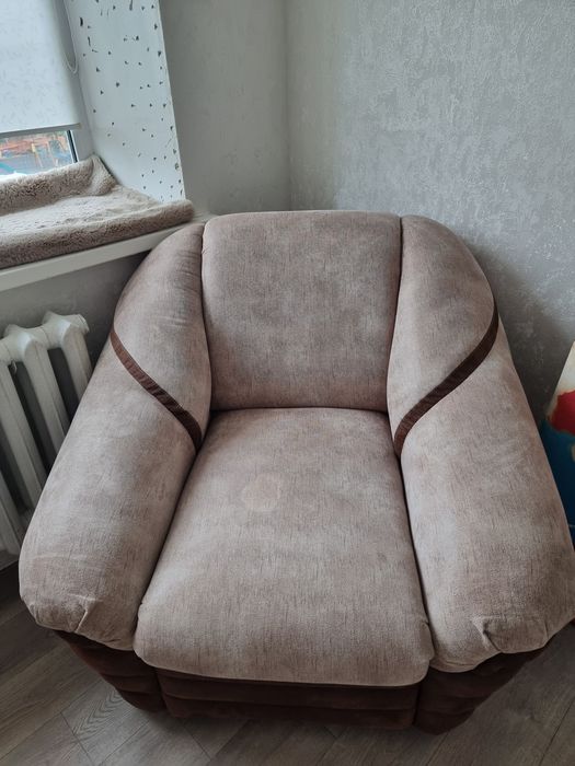 Продам диван большой