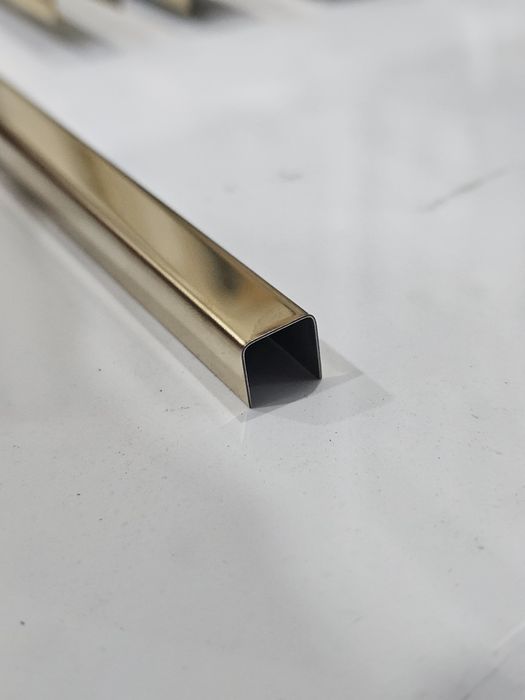 Металлический порожек П - образный