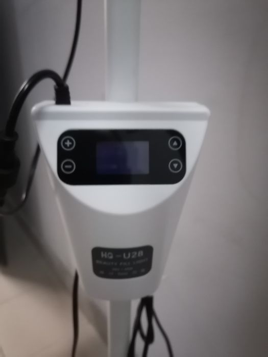 Лампа для косметологии. Наращивание рисниц и т. п.