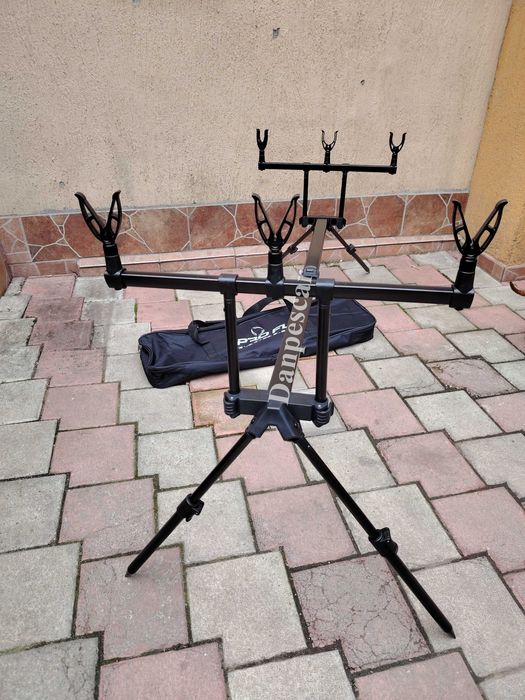 Rod pod PROFL BLACK pentru 3 lansete cu 4 picioare FL129