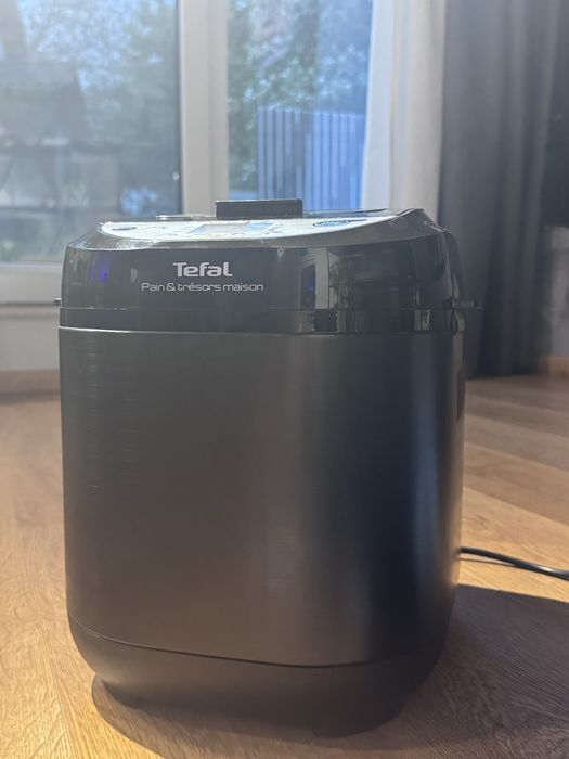 Хлебопекарна  Tefal