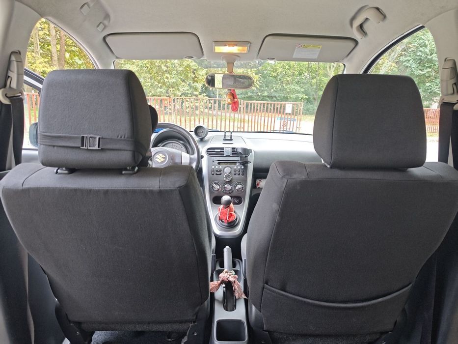 Продавам Suzuki Splash