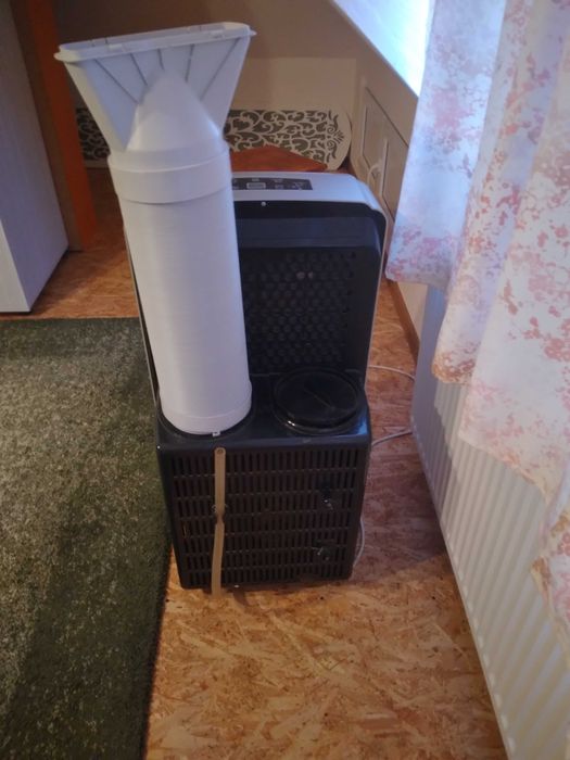 Aparat de aer condiționat portabil.