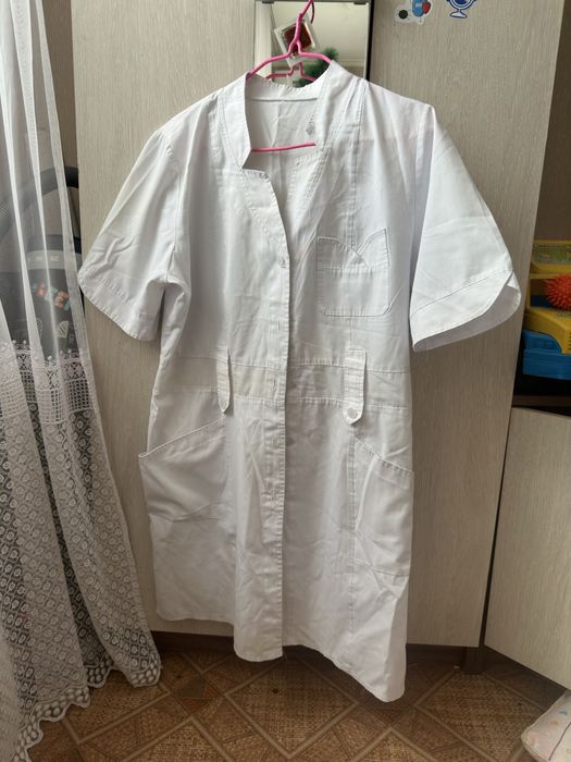2 Медицинских халата за 3000