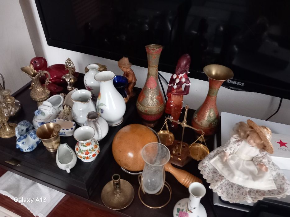 Vand multe obiecte in miniatuŕa