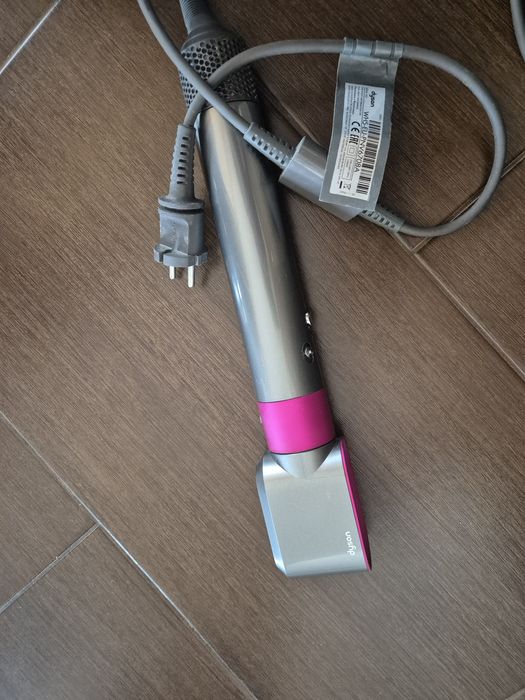 Чисто нов DYSON Airwrap Complete