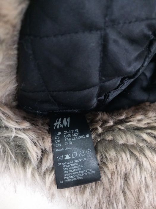 Caciula H&M blana unisex