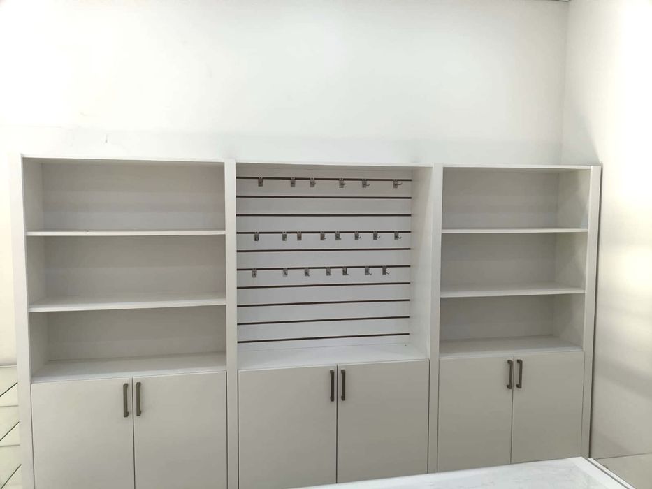 Продам витрины новое для магазина