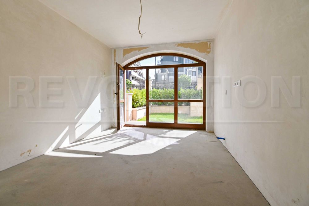 Продава се Тристаен апартамент в София, Кръстова вада - 252 кв.м за 1112 €/кв.м - Снимка #1