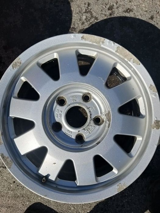 Set Jante pentru Audi A4 B5 cod: 8D0601025M, R15