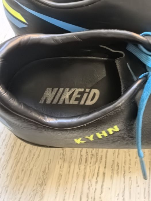 NIKE обувки за футбол