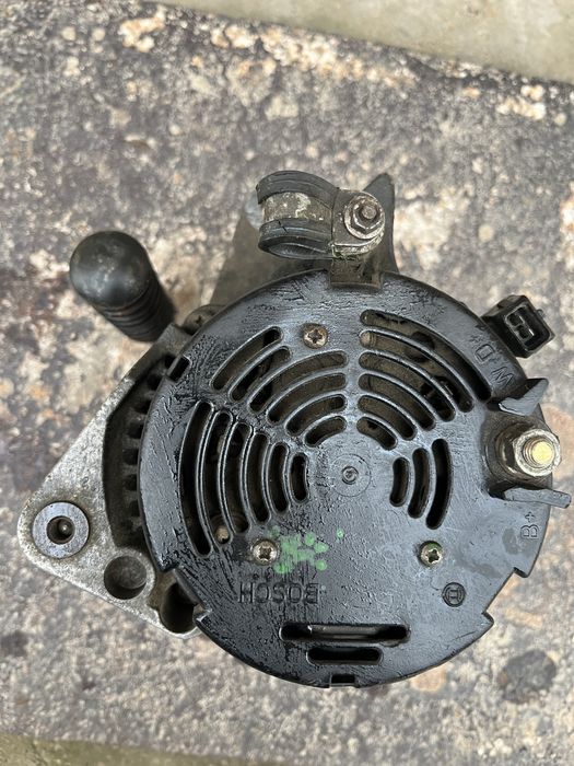 Генератор Volkswagen Golf 3