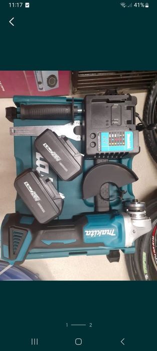 Flex MAKITA cu 2 acumulatori,turație variabilă și pornire lentă