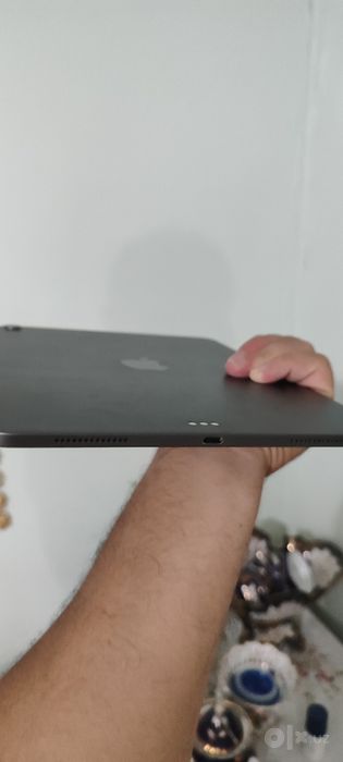Ipad pro 11 2018 Sotiladi.