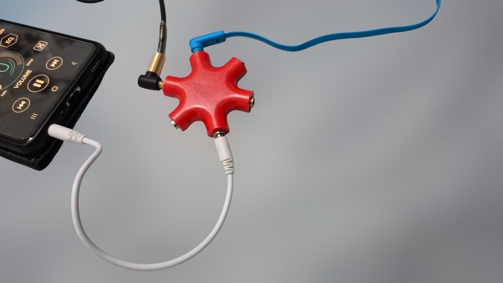 Разклонител/Сплитер за 3.5мм Аудио Жак за Слушалки, Аудио системи и др