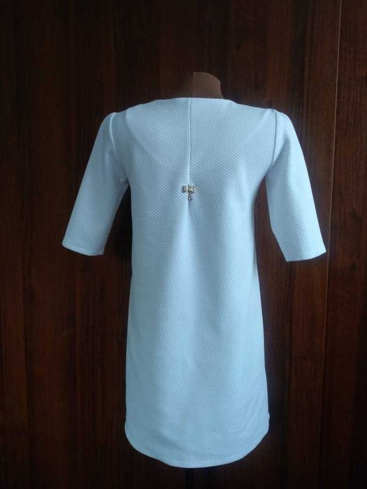 Разгружаю гардероб. Платья