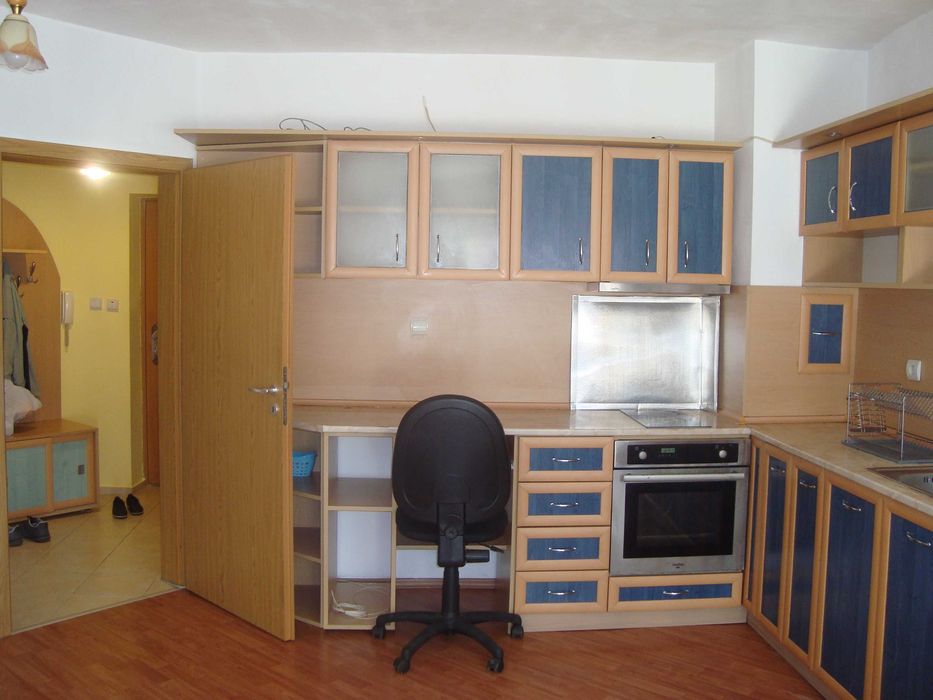 Дава се под наем Едностаен апартамент в Бургас, Меден рудник - зона А - 47 кв.м за 260.1 € - Снимка #3