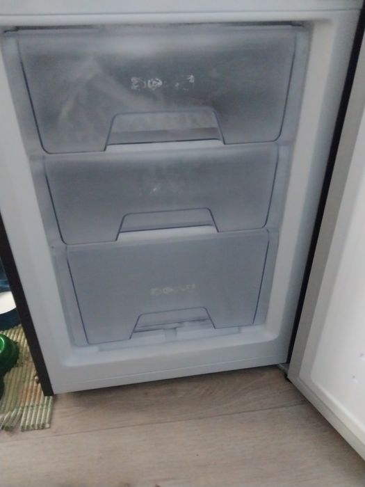 продам холодильник