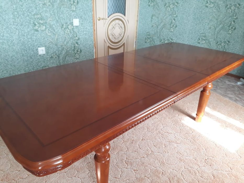 Продам большой стол