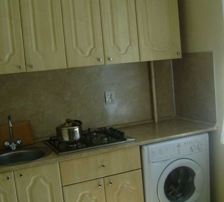 Дава се под наем Двустаен апартамент в Пловдив, Каменица 1 - 44 кв.м за 153 € - Снимка #2