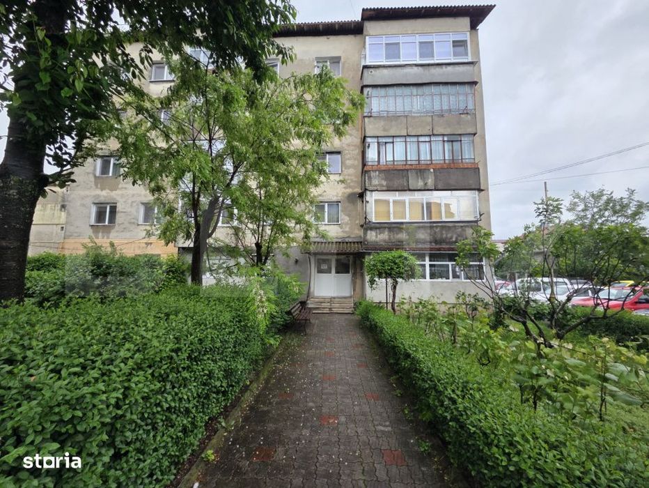 Apartament 3 camere, 80 mp, zona Micro 12