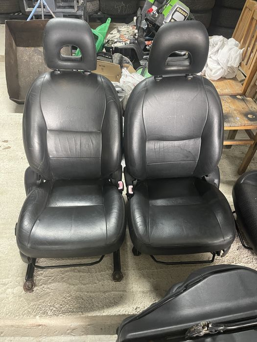 Кожен салон рав 4