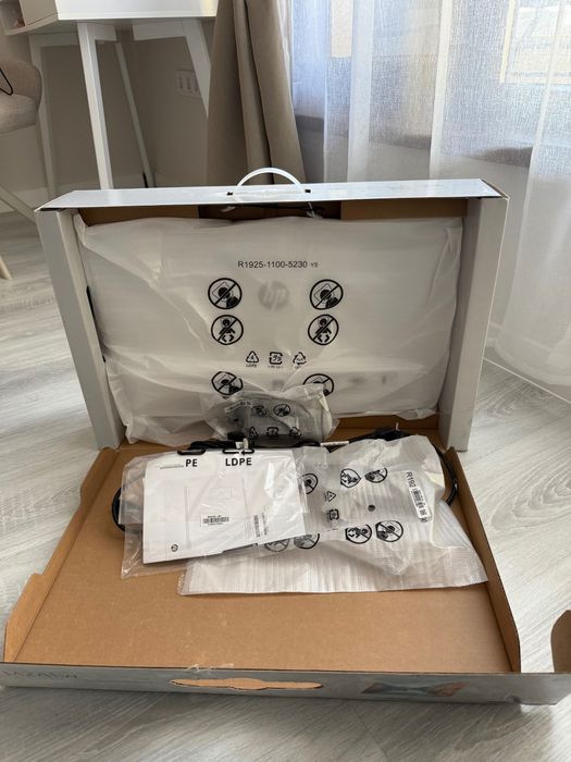 ЧИСТО НОВ Монитор 23,8 инча LED HP M24fw 1920 x 1080 пиксела, 5 ms,