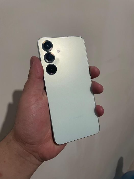 Продам самсунг с25