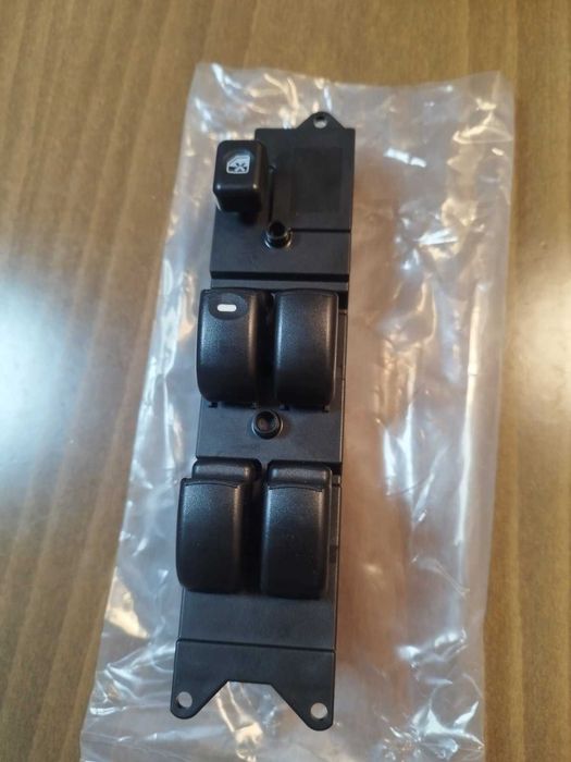 Бутони за ел.стъкла за Mitsubishi L200