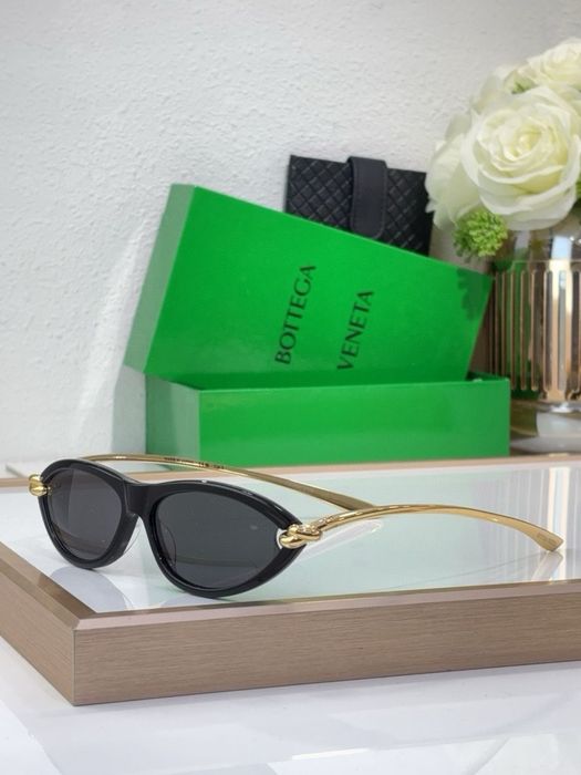 Ochelari de soare bottega veneta