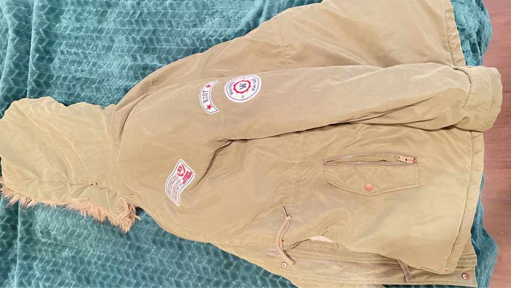 Geaca imblanita mărime L pentru femei