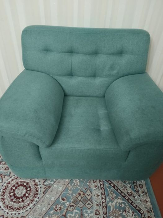 Продам диван угловой