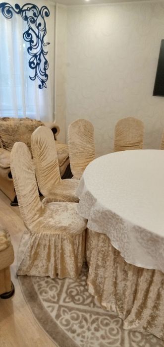 Круглый стол на 15 персон