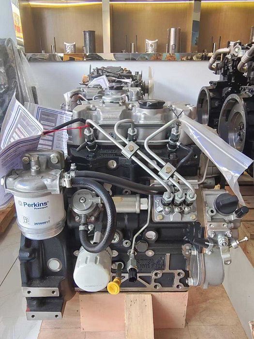 Motor complet Perkins 403D-11 NOU - Piese motor Perkins