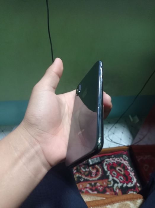 Iphone x srochne sotiladi kelishamiz