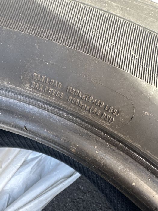 Продам Шины 265/65 17