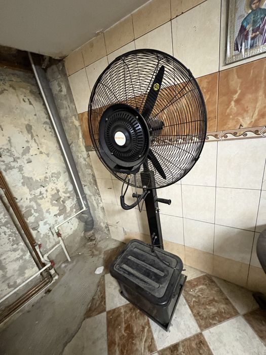 Ventilator nou ! neutilizat cu pulverizare apă (tip industrial), foarte puternic de la 1200 lei la 690 lei