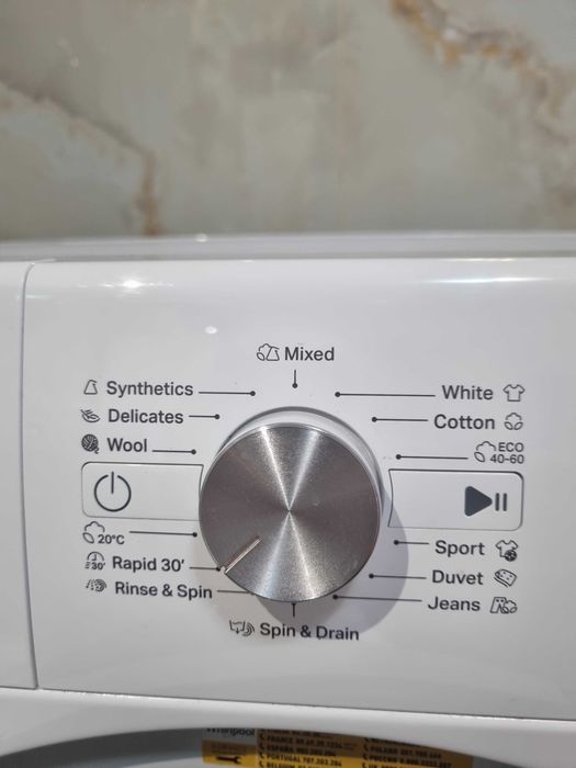 Vand Masina de spalat rufe Whirlpool 7 kg stare impecabila