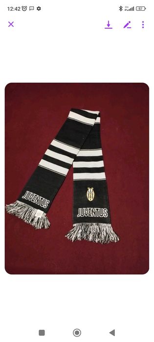 Футболни шалове.