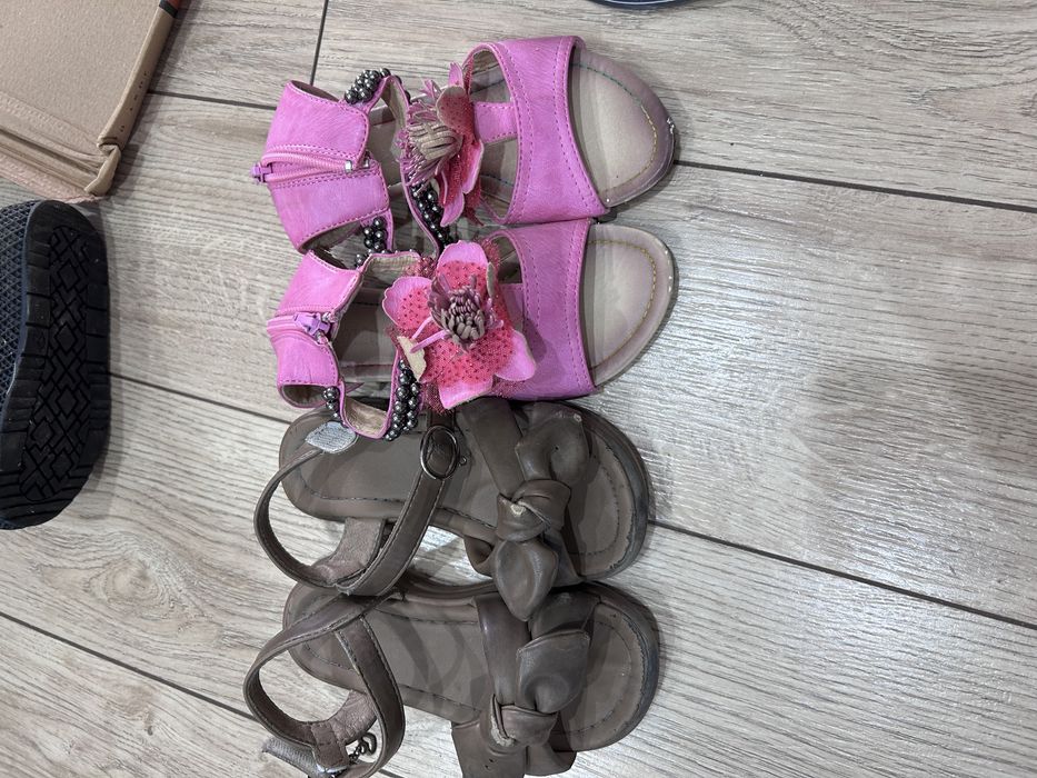 Обувь на девочку