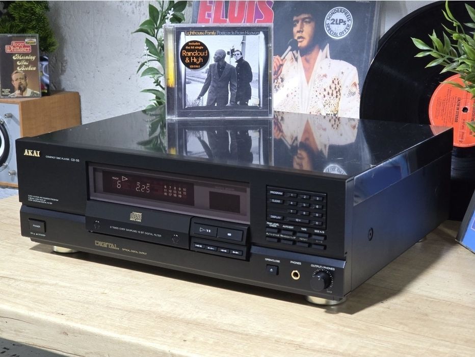 Cd-player AKAI CD-55, ieșire opticala,  hifi audio stereo retro black